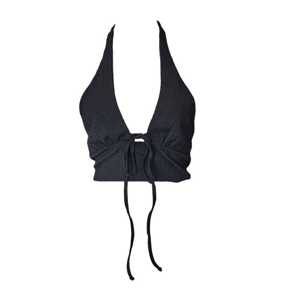 minimalist halter crop top